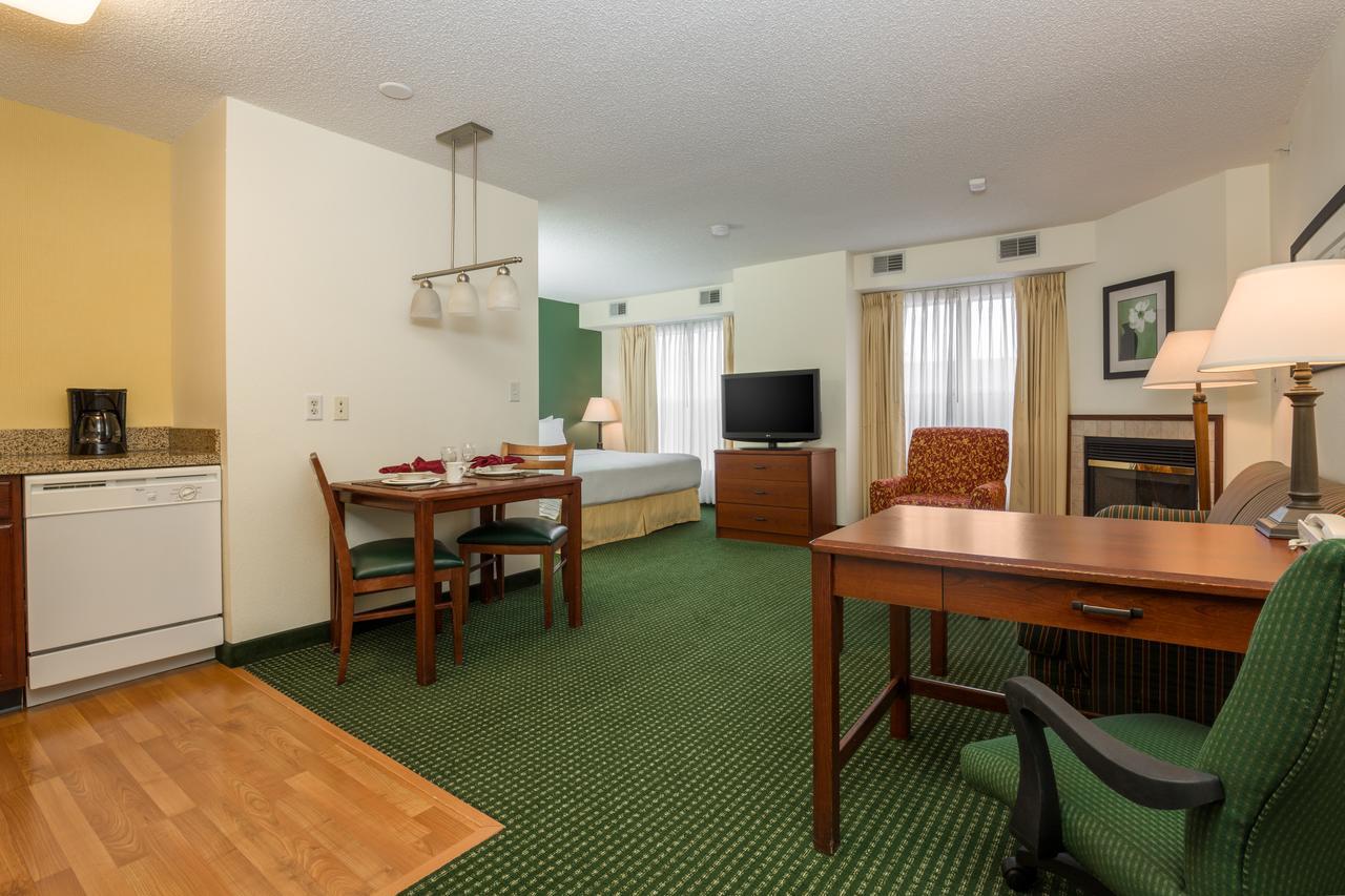 Residence Inn Houston North Exteriör bild