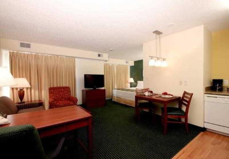 Residence Inn Houston North Exteriör bild
